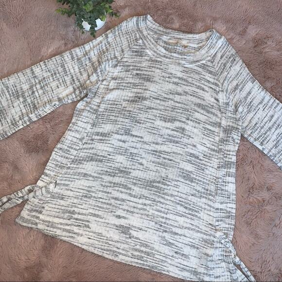 Soft Surroundings Gray & White Space-Dye Ribbed Side Tie Knit Tunic Size: Med - Picture 1 of 9